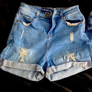 Cute jean shorts